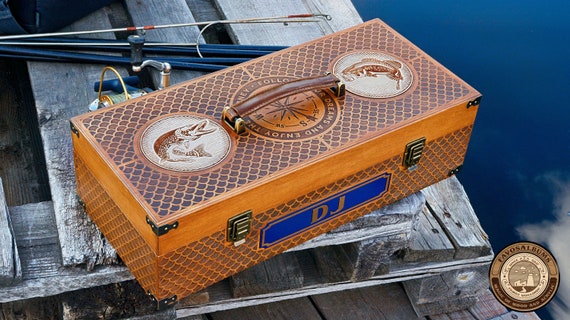 Custom Tackle Box "rock", Wooden Box for Lure and Bait Storage, Luxury Fisherman Gift, VIP Gift, Corporate Retirement Gift, Vintage Wood Box - Etsy UK Custom Tackle Box "rock", Wooden Box for Lure and Bait Storage, Luxury Fisherman Gift, VIP Gift, Corporate Retirement Gift, Vintage Wood Box - Etsy UK
