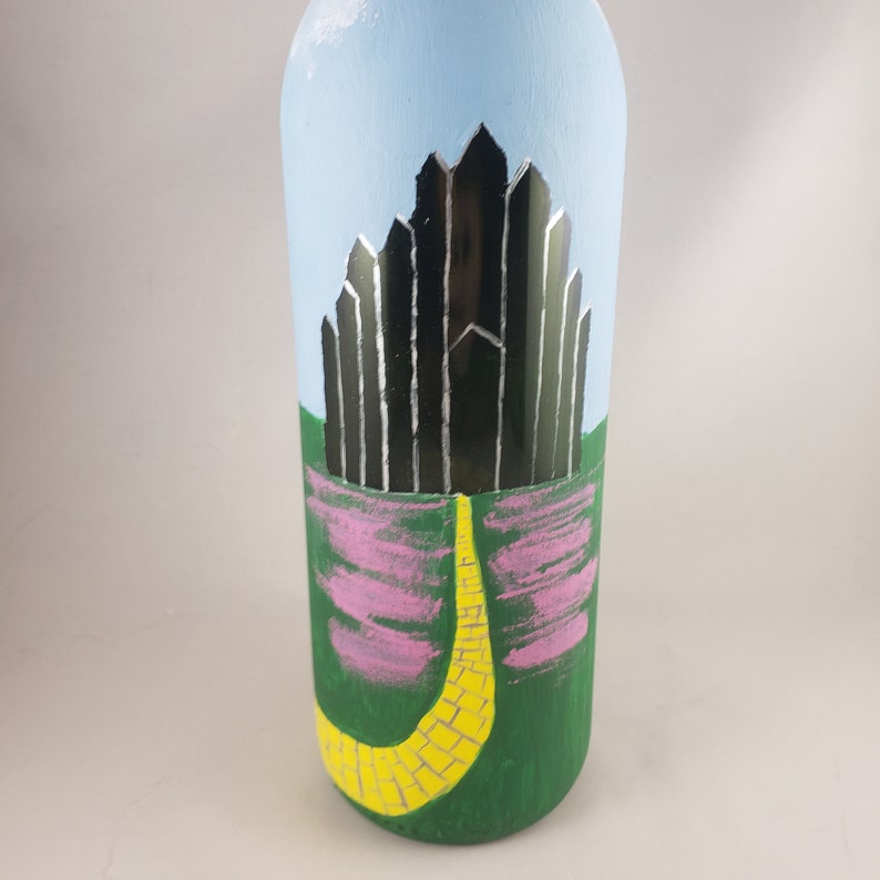 The land of Oz decorative bottle image 2