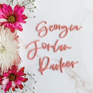 Nom acrylique découpé au laser | Nom du lieu personnalisé calligraphie manuscrite | Marque-places pour mariage | Nom découpé en acrylique rose