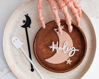 Personalized Halloween Place Cards | Halloween Party Décor | Spooky One| Bat, Ghost, Spider, Moon & Star, Pumpkin, Crystal Ball