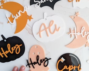 Personalized Halloween Place Cards | Halloween Party Décor | Spooky One| Bat, Ghost, Spider, Moon & Star, Pumpkin, Crystal Ball