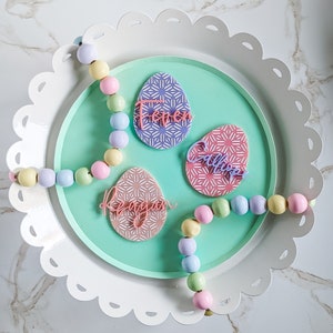 Étiquette de panier d’œufs de Pâques gravée avec un nom en acrylique stratifié | Étiquette de panier d’œufs de Pâques en acrylique | Carte acrylique Easter Egg Place | Étiquette de panier de Pâques