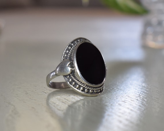 Vintage Sterling Silver Black Onyx /& Marcasite Pointed Ring Size 7