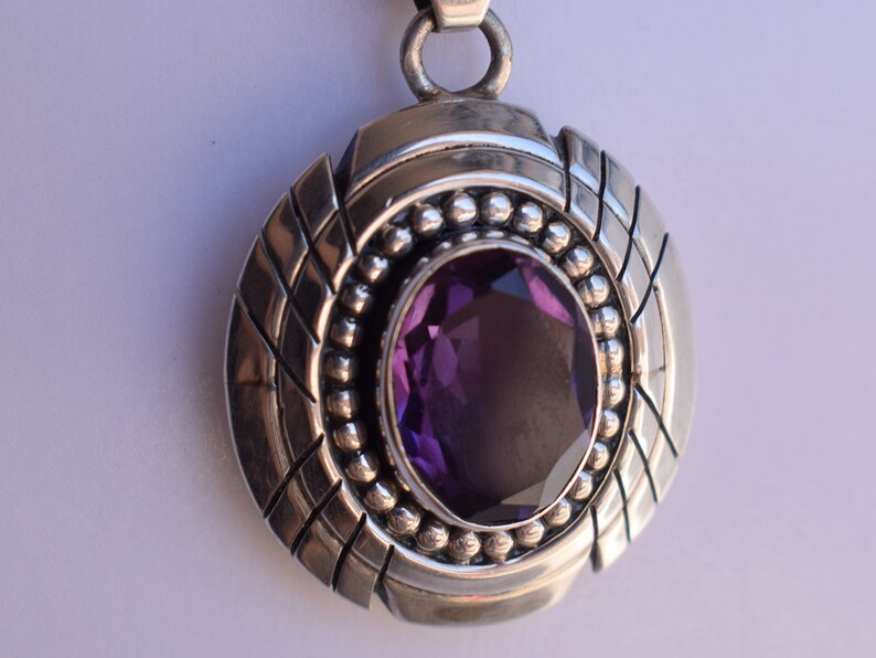 Vintage Faceted Purple Amethyst and Sterling Silver Oval Pendant Necklace image 6