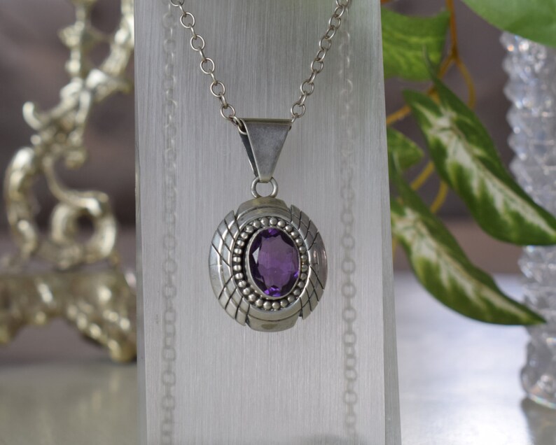 Vintage Faceted Purple Amethyst and Sterling Silver Oval Pendant Necklace image 1
