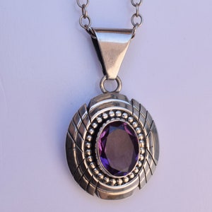 Vintage Faceted Purple Amethyst and Sterling Silver Oval Pendant Necklace image 3