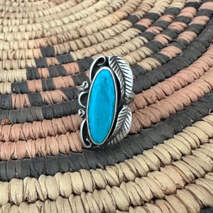 Vintage Sterling Navajo Turquoise Stone Ring