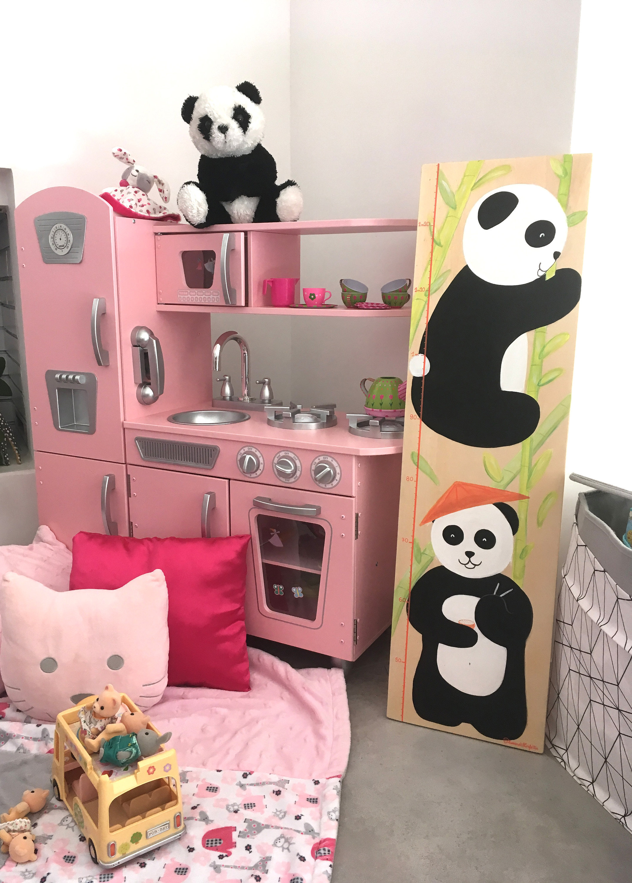 Hand Painted Wooden Panda Toise Baby Bedroom Wall Decoration Etsy Hand Painted Wooden Panda Toise Baby Bedroom Wall Decoration Etsy