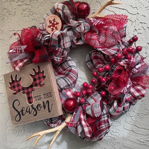 Christmas rustic cabin wreath, primitive style plaid mesh holiday front door hanging decor, hunting, man cave