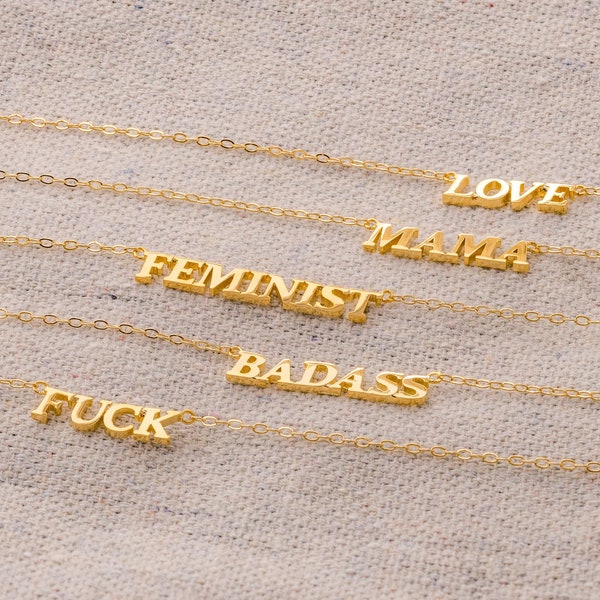 NUOVA collana con ciondolo parola motivazionale placcata in oro - Collana con catena di lettere Love Mama femminista Badass Fuck - Idee regalo ispiratrici per lei
