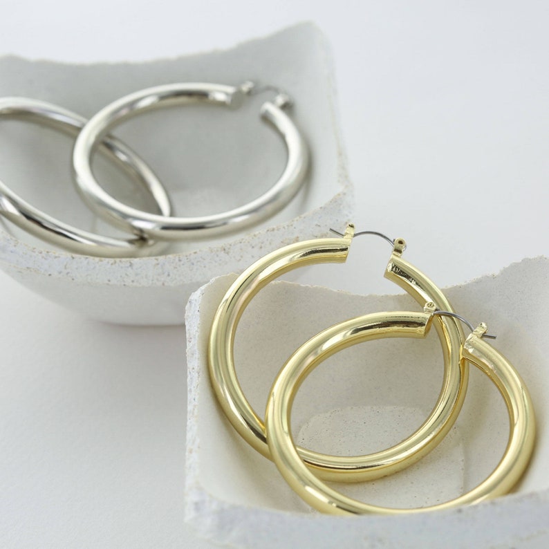 Lightweight silver hoops Clearance