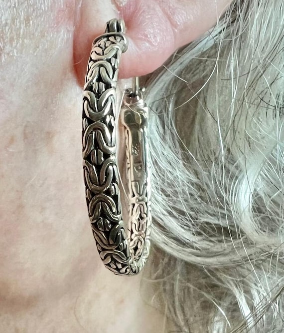 Textured Weaved Iconic Hoop Earrings Textured Weaved Iconic Hoop Earrings