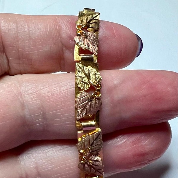 BLACK HILLS GOLD Bracelet.  Size 7.  Solid 10K. Circa 1985.