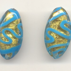 Türkis und Gold, Muranoglas, 24 mm x 13 mm Mandelförmige Ovale, Venezianische Perlen, handgefertigt in Italien, Lampworked, Mindestabnahme 4 Perlen