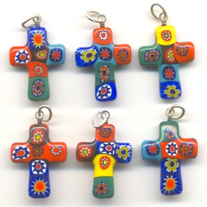 Pendente in vetro di Murano, Millefiori, mosaico multicolore, croce italiana, 23 x 18 mm, fatto a mano, argento, prodotto in Italia