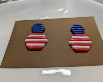 Handgemachte 4th of Juli Statement Ohrstecker aus Polymer Clay