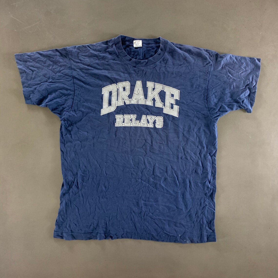 Vintage 1990s Drake University T-shirt Size XL - Etsy