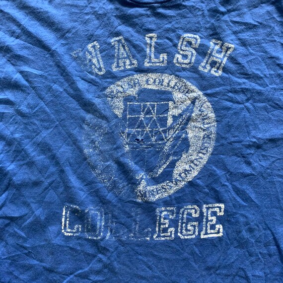 Vintage 1980s Walsh College T Shirt Size Large Gem