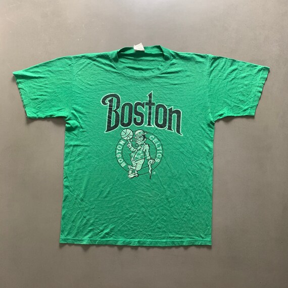 Vintage 1980s Boston Celtics T-shirt size Large