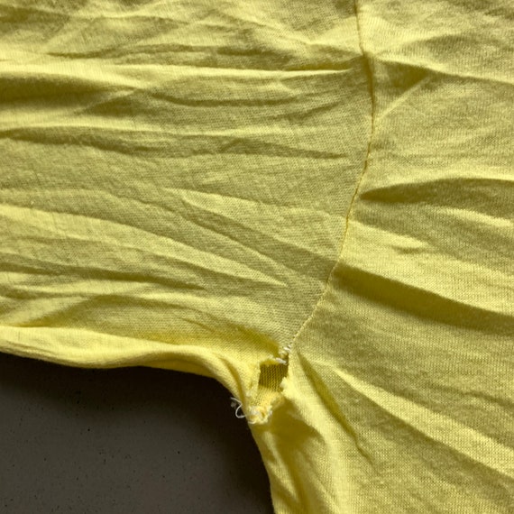 Vintage 1980s Yellow Full Sleeve T-shirt size Lar… - image 8