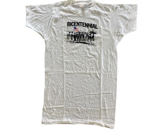 Vintage 1975 Bicentennial T-shirt size Large