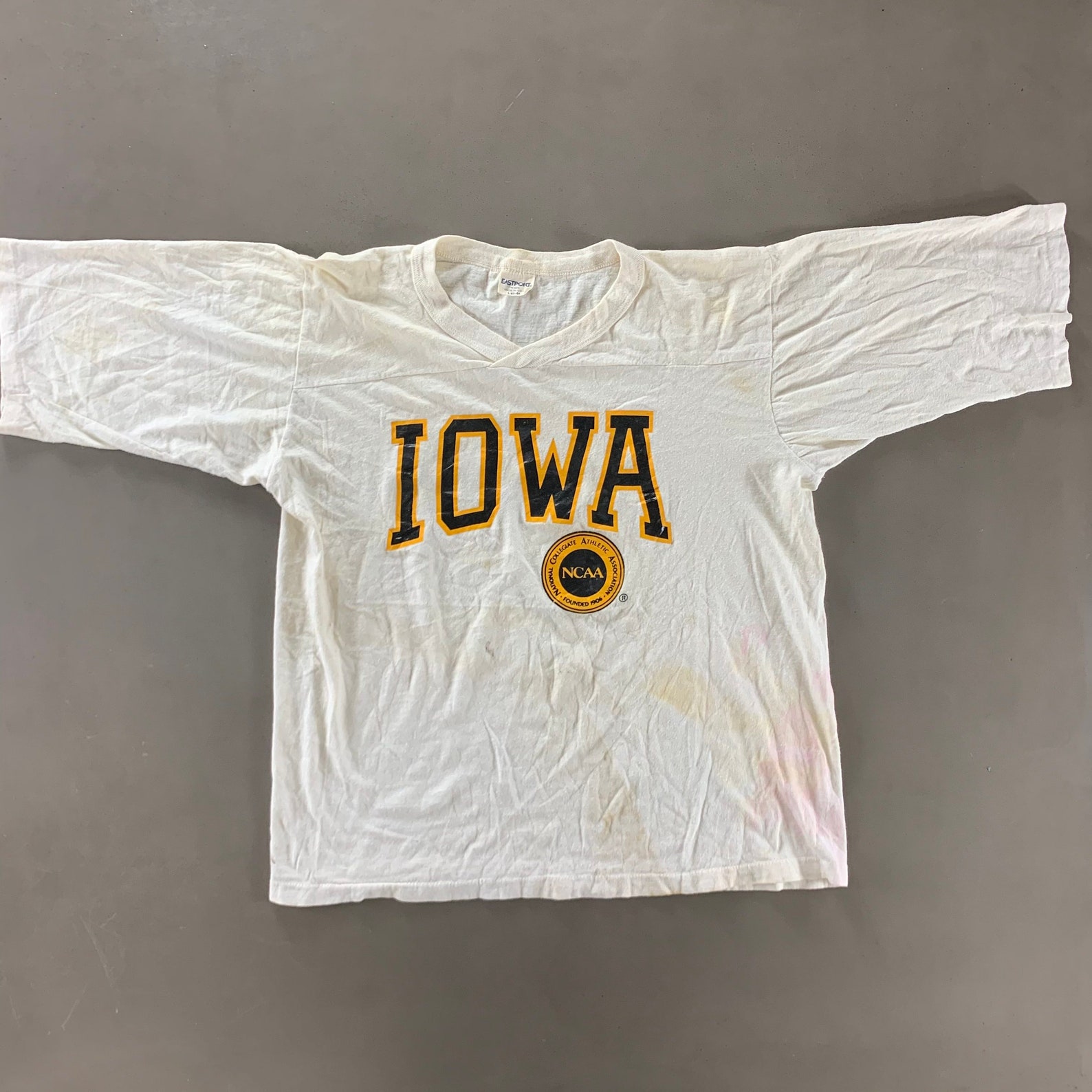 vintage iowa basketball shirt