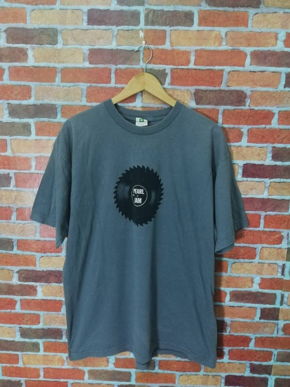 Vintage 90s pearl jam band tshirt tour