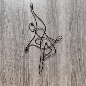 Ballet Wall Decor, Wire Ballerina Wall Art, Ballet Dancer Gift, Dance Studio Decor, Minimalist Ballet Sculpture, Ballet Lover Gift ballerina 9