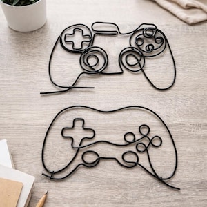 Wire Art Game Controller Wall Decor: Gamer Room Art