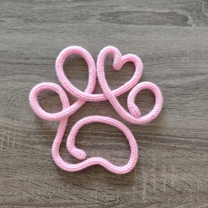 Knitted Wire Pet Paw Print Art: Dog & Cat Memorial Decor