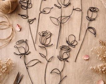 Roses Wire Wall Art: Minimalist Floral Boho Decoration