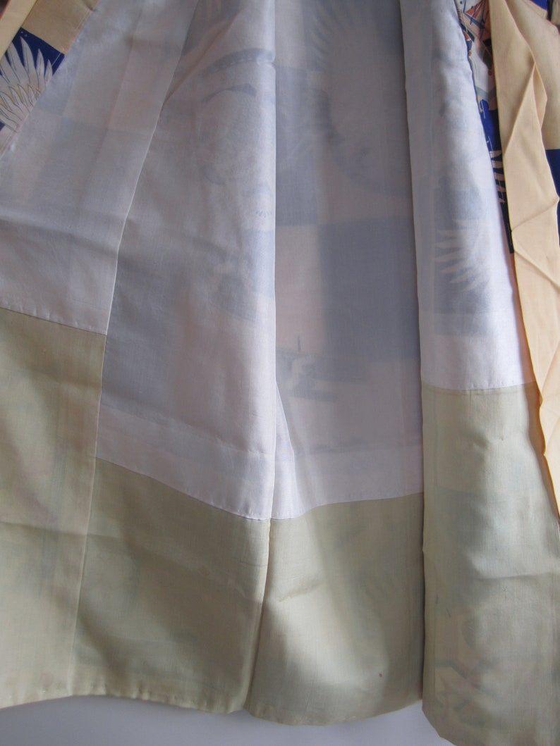 cranes and lucky boat motif Antique boy/'s kimono in mousseline silk Made in Japan for kitsuke or remake Japanese textile