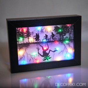 Light Box Stranger Things - Dekoracja Halloween - Light Box dla geeków - Prezent Stranger Things - Dekoracja dla geeków
