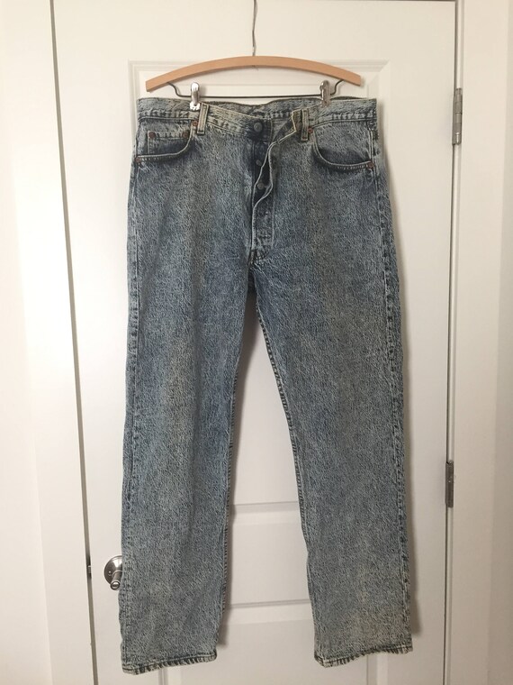 Acid Wash Levi Jeans