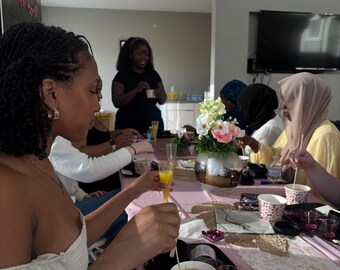 Experiencia privada de elaboración de velas / Taller móvil / Noche de chicas, fiesta de cumpleaños, cita romántica / Clase de velas de lujo / Rituales para chicas morenas