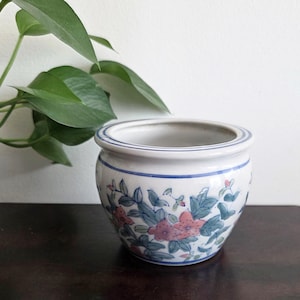 Vintage Chinoiserie Planter Floral Ceramic Cachepot Pot Handpainted 4.5"x3.5"