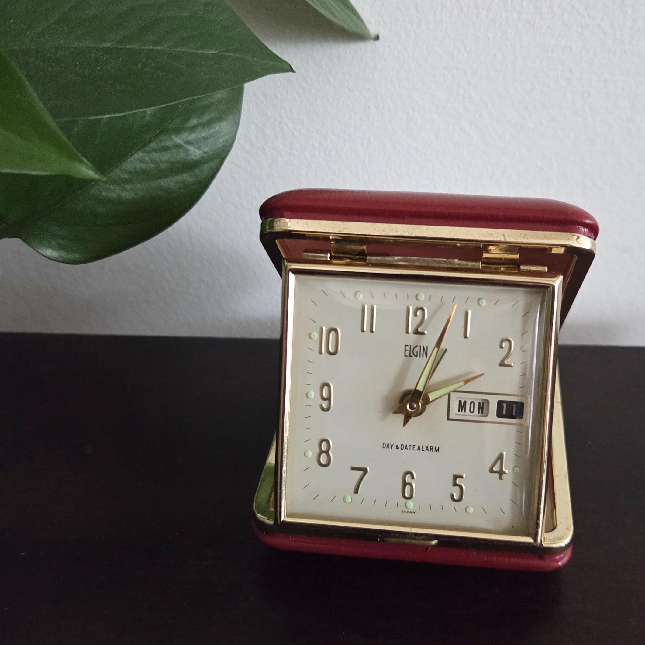 Vintage Elgin Wall Clock - Etsy