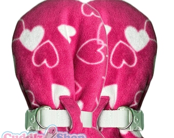 Cuddlz Pink Hearts Pattern Fleece Adult Sized Locking Lockable Mittens Padded Gloves For Men or Women Unisex With Colour Choice Wrist Strap