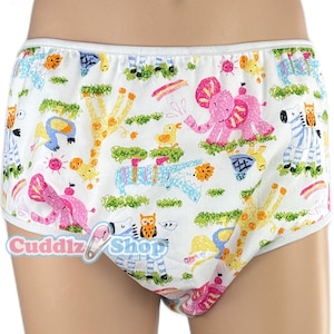 Pantalones de incontinencia para adultos de plástico impermeable de PU y algodón con estampado de safari colorido de Cuddlz para hombres o mujeres