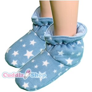 Cuddlz Blue Star Fleece Erwachsene Größe gepolsterte Booties - kleine, mittlere und große Größen - Unisex für Männer, Frauen oder Damen