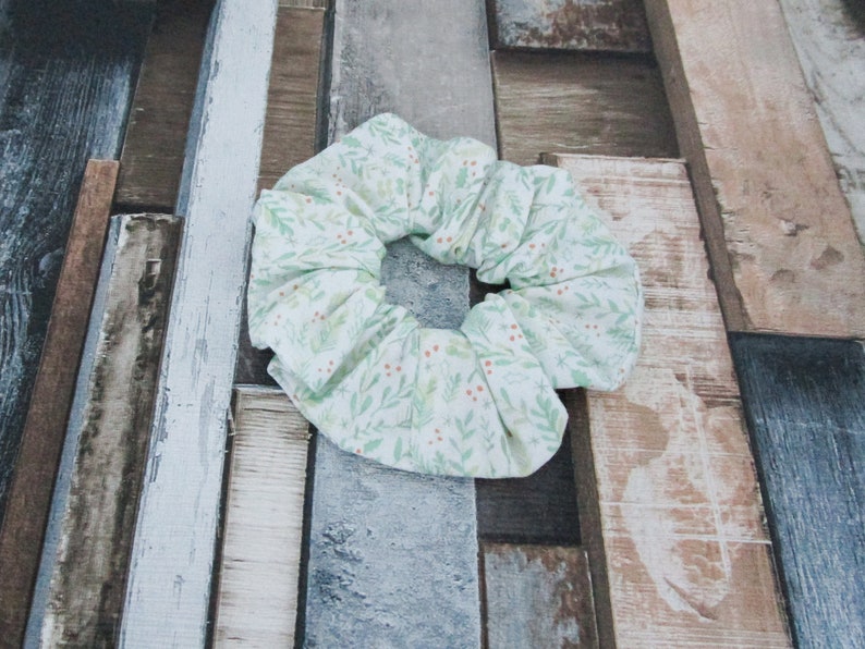 Hair Scrunchies Light Green Winter