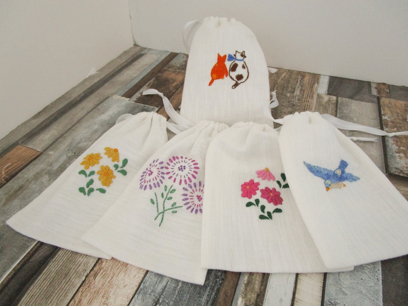 Linen/Cotton Embroidered Bags image 1