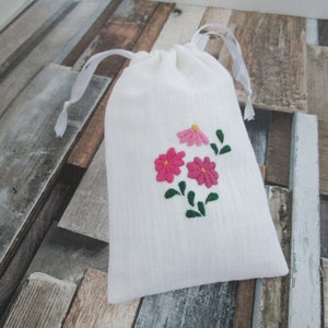 Linen/Cotton Embroidered Bags image 4