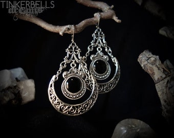 earrings pagan wicca wiccan celtic vintage medieval silver black renaissance victorian crescent moon luna