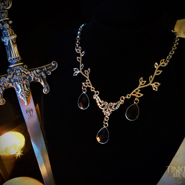 Halskette pagan wicca wiccan Mittelalter vintage Gothic Antik-Silber schwarz Tropfen filigran zierlich Ranke Geschenkbox Elfenschmuck