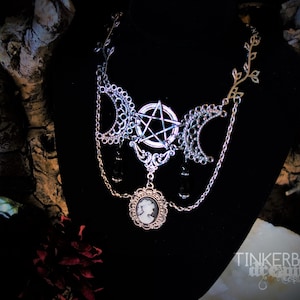 Necklace Pagan Wicca Medieval Gothic Antique Silver White Gift Set Triple Moon Crescent Luna Pentagram Victorian Camée