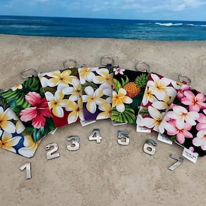 Hawaiian Fabric Coin Purse: Zippered Credit Card & Earbud Pouch