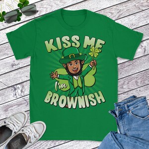 Kiss Me I&#39;m Brownish Black Leprechaun St Patricks Day Short Sleeve T-Shirt, cool Shirt, funny Gift, Sizes S-5XL