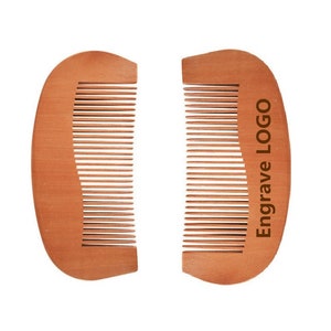 Peigne personnalisé en bois de pêcher : dents fines pour soins de la barbe et des cheveux, logo personnalisé