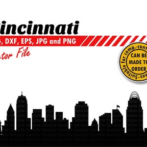 Könnte beinhalten: Schwarz-weiße Silhouette der Skyline von Cincinnati, einschließlich der Roebling-Hängebrücke. Der Text "Cincinnati" steht in fetten, roten Buchstaben oben im Bild. Der Text "SVG, DXF, EPS, JPG und PNG Vector File" befindet sich unterhalb des Stadtnamens. Ein gelber Kreis mit dem Text "Geeignet für computergesteuerte Maschinen CAN BE MADE TO ORDER" befindet sich in der oberen rechten Ecke des Bildes.